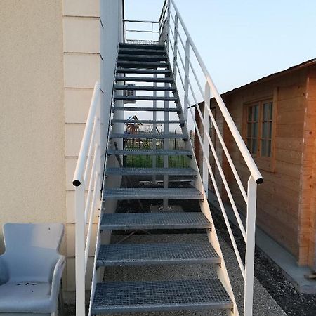 Bed and Breakfast Les Fermiers Giremoutiers Экстерьер фото