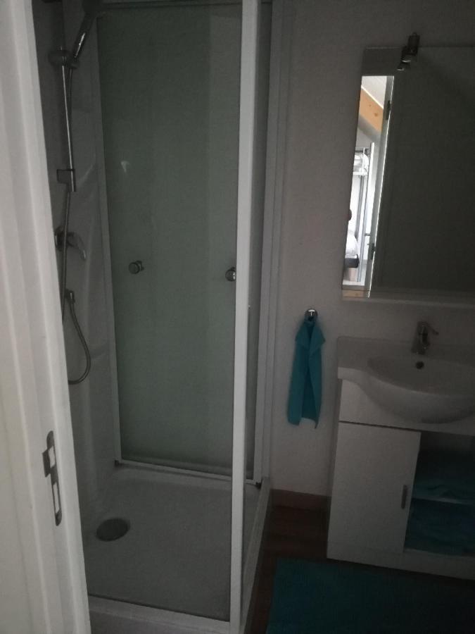 Bed and Breakfast Les Fermiers Giremoutiers Экстерьер фото
